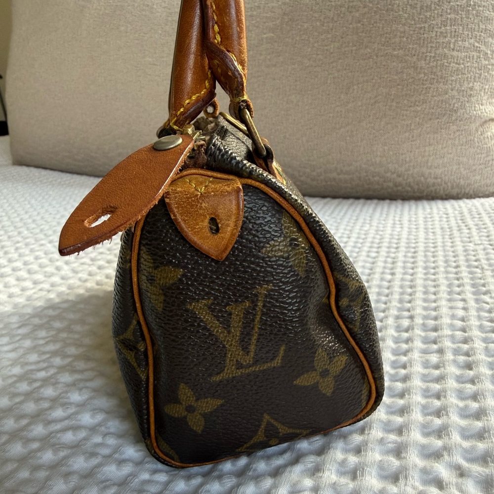 Vintage Louis Vuitton Mini Speedy - Picture 4 of 16